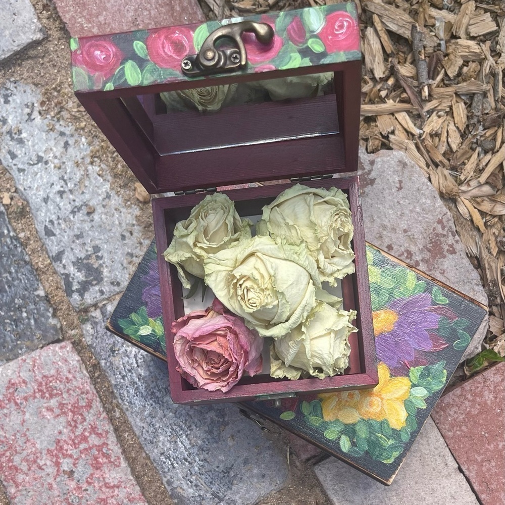 Prayer Box Hand painted - Picture 8 of 8